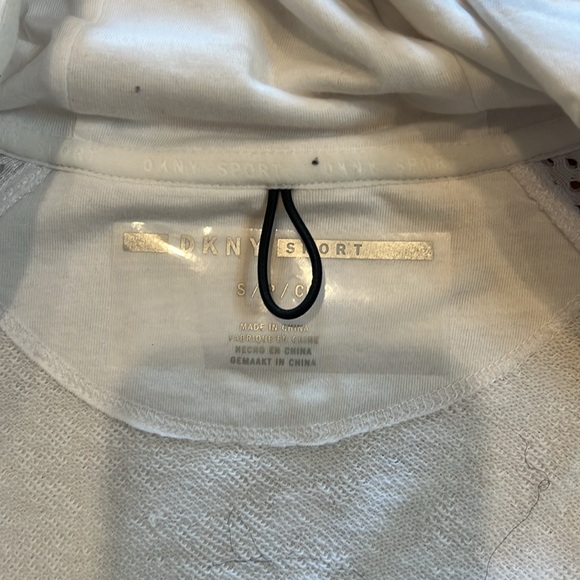 DKNY Poncho Jacket - Picture 12 of 12